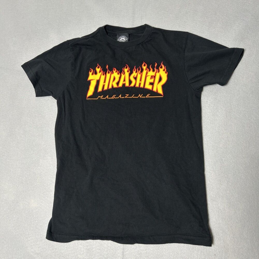 Thrasher Magazine Fire Flame Spellout Skateboarding Black T-Shirt Size Small